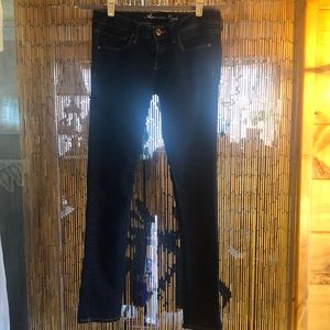 Ladies size 8 American Eagle skinny jeans